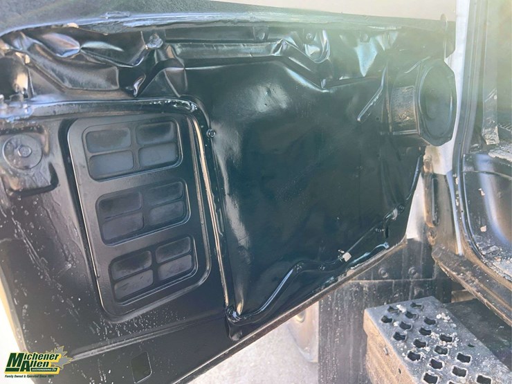 2008-gmc-topkick-c5500-image-23