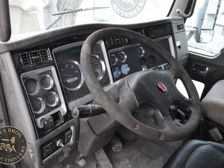 2014-kenworth-t660-image-34