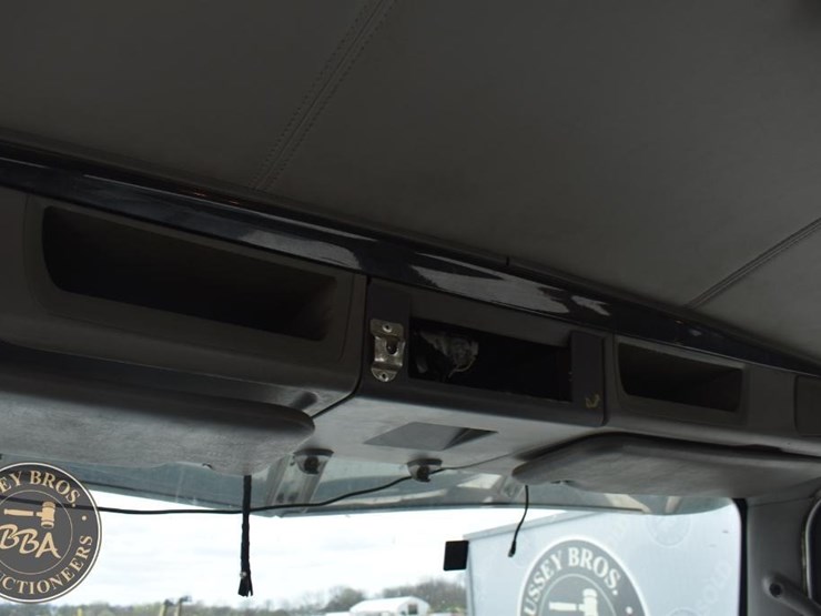 2013-kenworth-t660-image-37