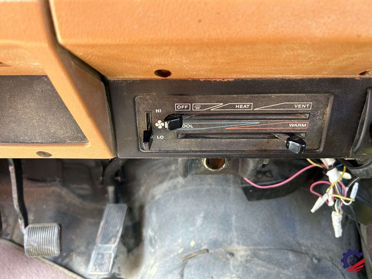 1994-jeep-wrangler-image-79