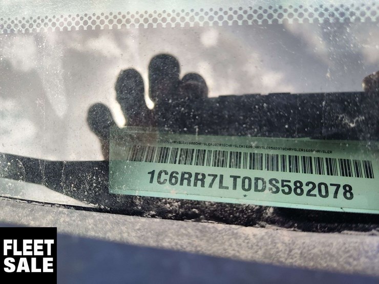 2013-dodge-1500-image-27