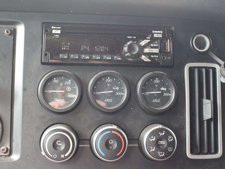 2019-freightliner-cascadia-pt126sl-3akjhhdr0kskl2228-mileage:-688348-image-39