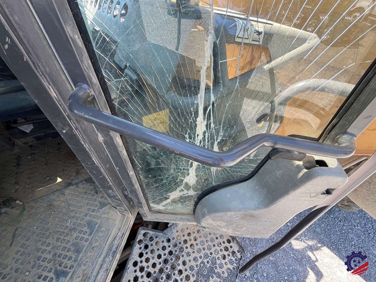 2012-volvo-a40f-image-80