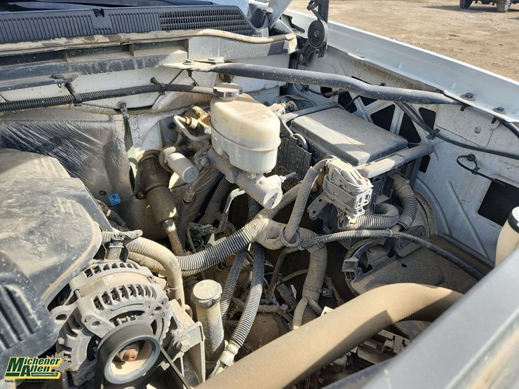 2016-gmc-sierra-2500hd-image-28