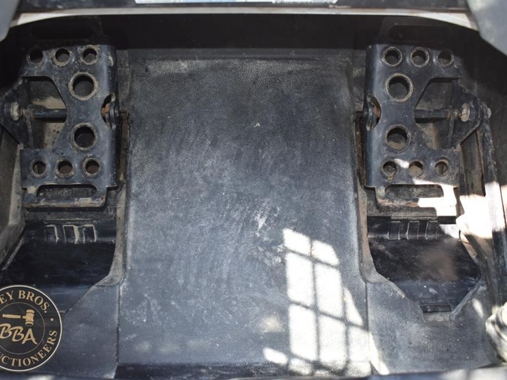 2023-bobcat-t770-image-43