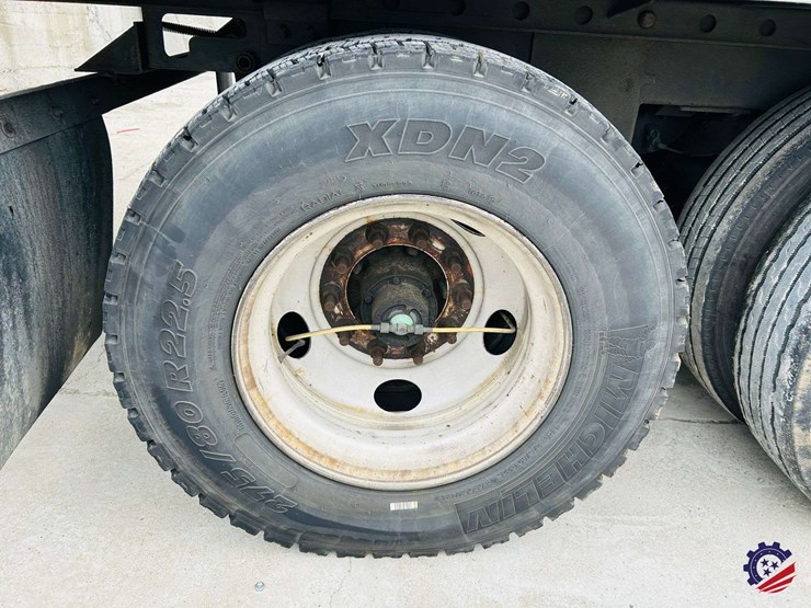 vanguard-53-ft-image-28