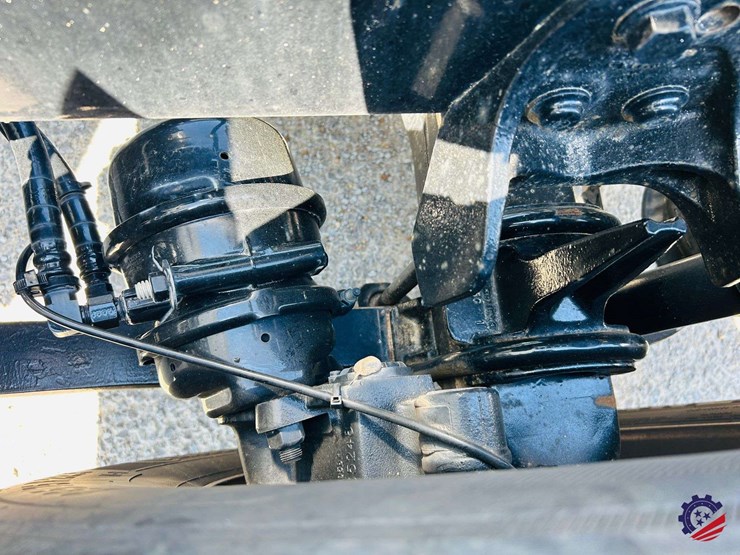 2024-international-lt62f-t/a-truck-tractor-image-51