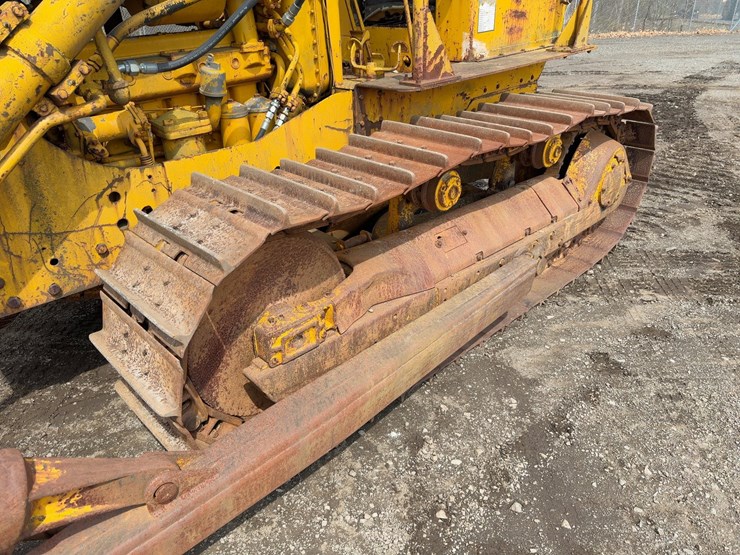 caterpillar-d6-image-28