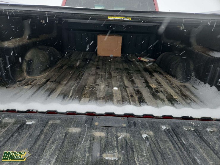 2013-gmc-sierra-1500-slt-image-16