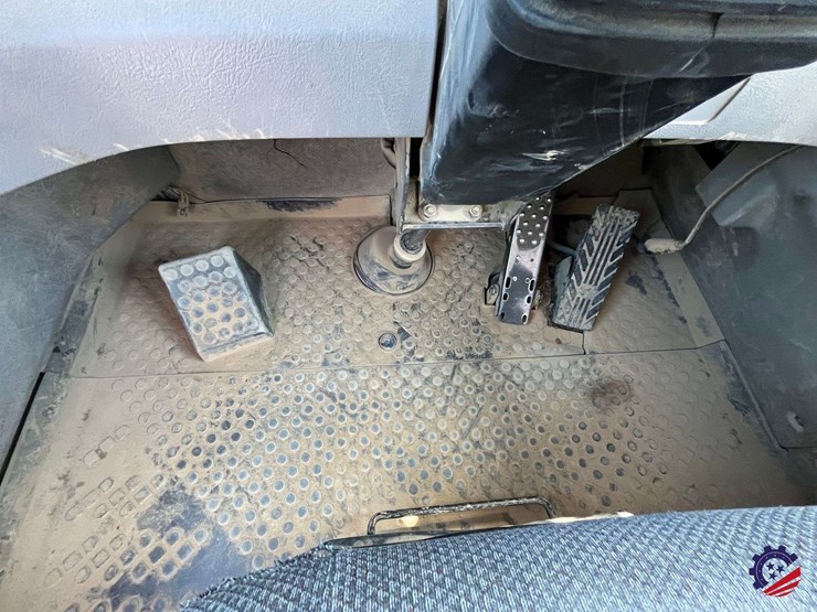 2012-volvo-a40f-image-88