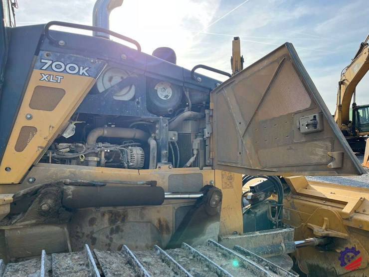 2017-deere-700k-xlt-image-44