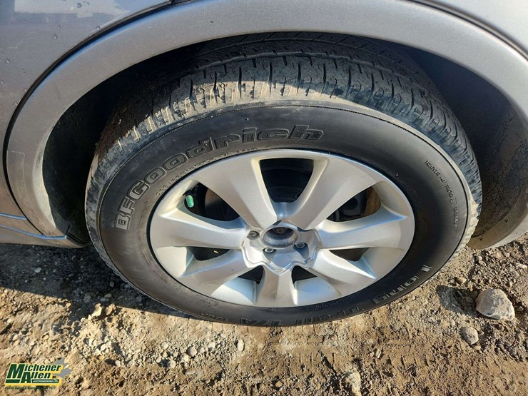 2011-subaru-tribeca-image-31