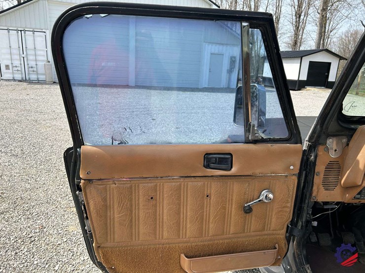 1994-jeep-wrangler-image-59