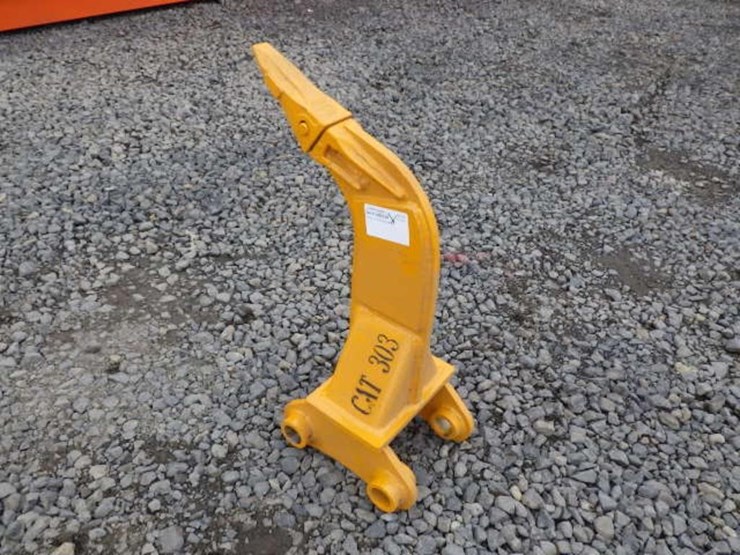 caterpillar-303-image-2