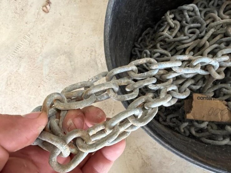 200'-of-small-chain,-no-hooks-image-2