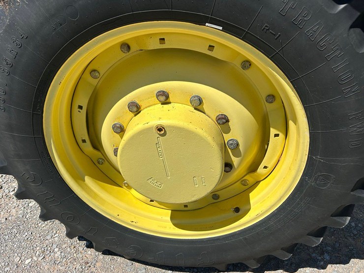 1996-john-deere-8200-image-4