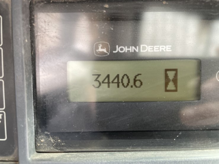 2013-deere-333e-image-30