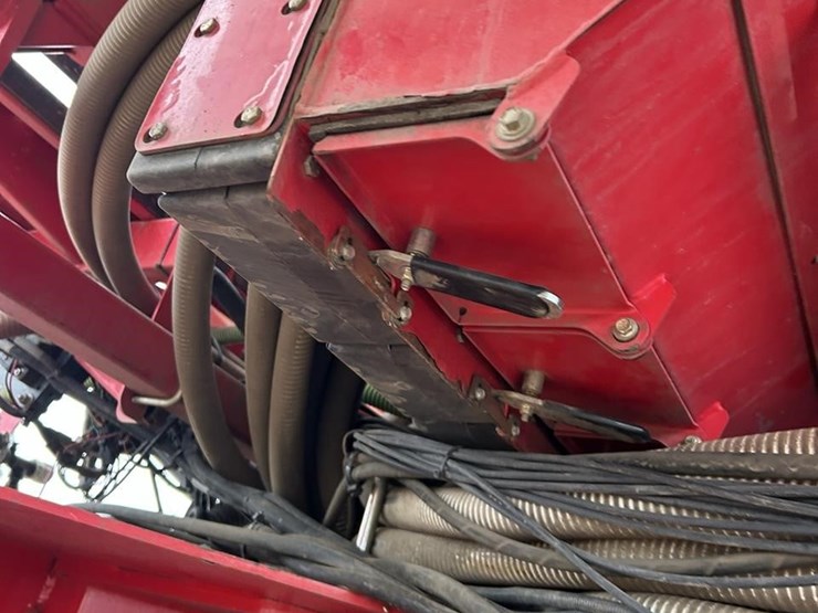 2014-white-9824-image-42