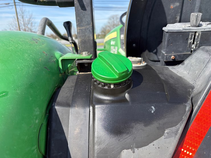 john-deere-5075e-image-25