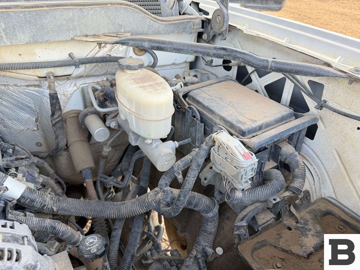 2016-chevrolet-silverado-2500-image-27