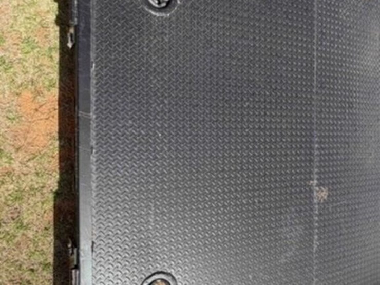 2019-tophat-car-hauler-trailer-image-13