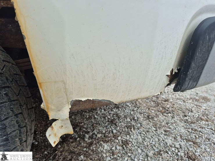 2013-chevrolet-silverado-1500-image-24