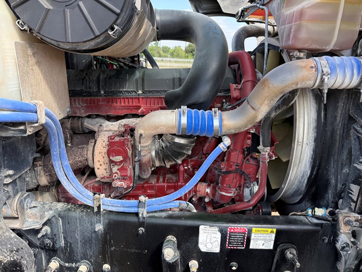 2019-mack-pinnacle-image-14