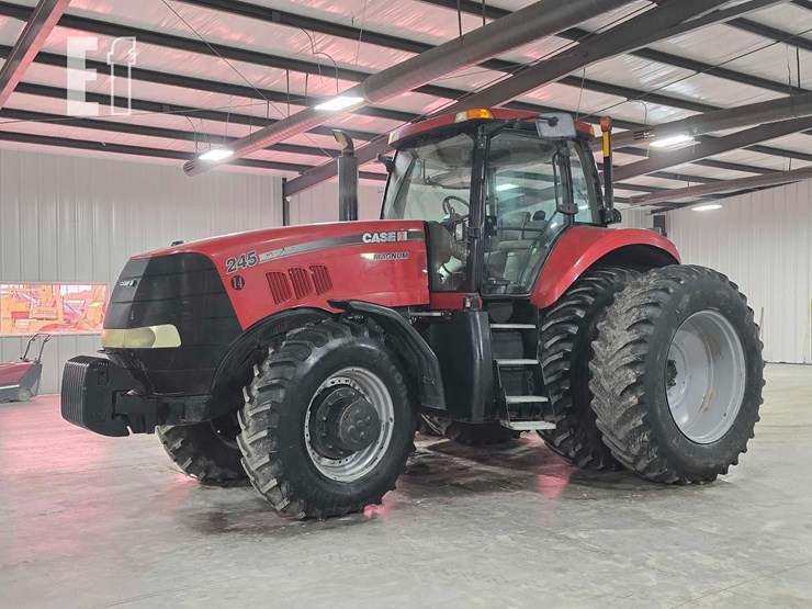 case-ih-magnum-245-image-1