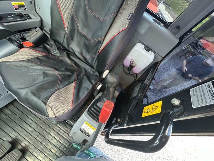 2016-kubota-kx080-4-image-34