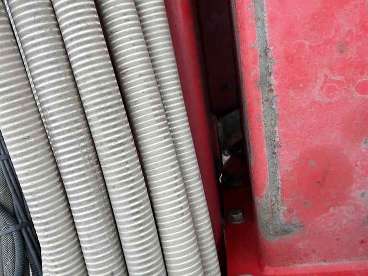 2014-white-9824-image-62