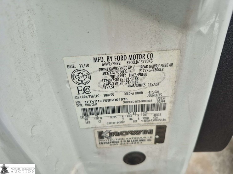 2011-ford-f150-image-19