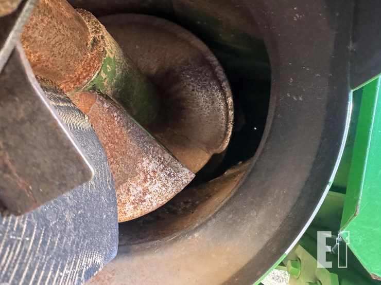 2019-john-deere-s790-image-31