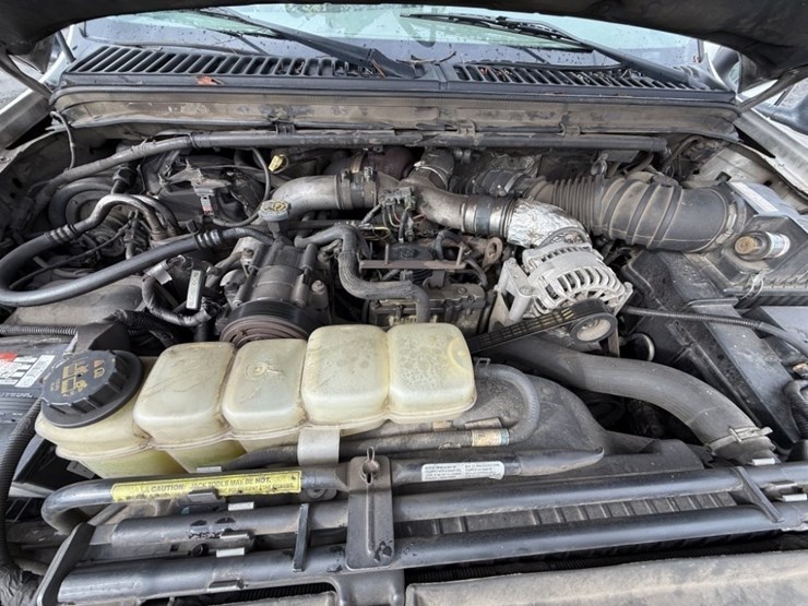 2001-ford-f550-xl-sd-image-13