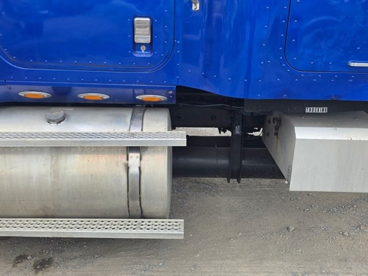 2006-international-9900-image-12