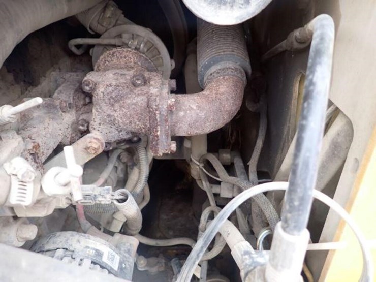 2010-caterpillar-232b-image-33