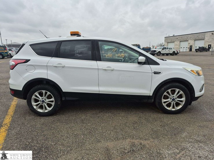 2017-ford-escape-image-4