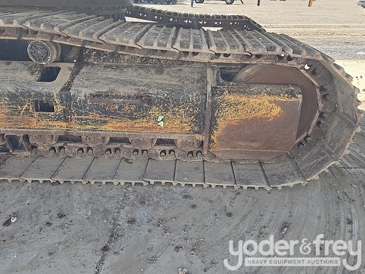 2017-caterpillar-336fl-image-12