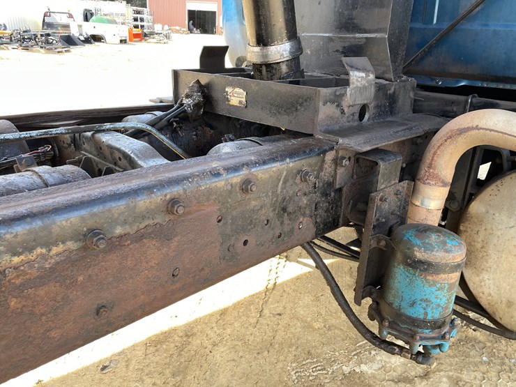 #401-•-1991-mack-rb688s-dump-truck-(has-mn-title)-image-102