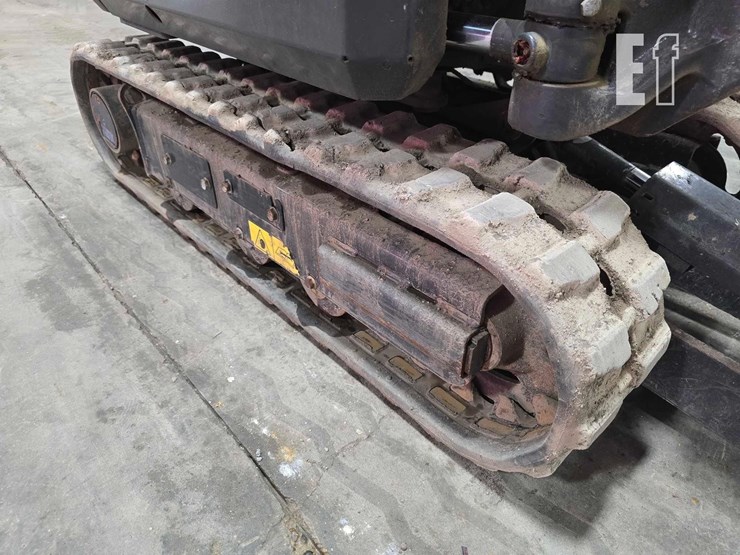 2022-bobcat-e10-image-35