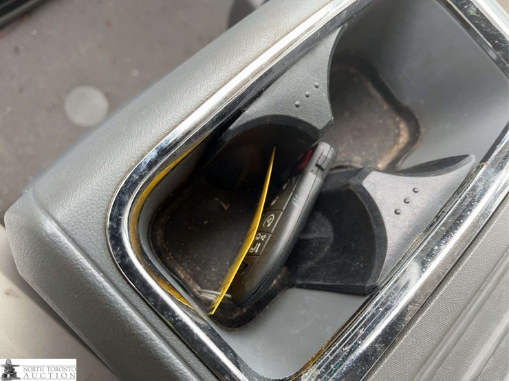 2008-chrysler-town-&-country-image-14