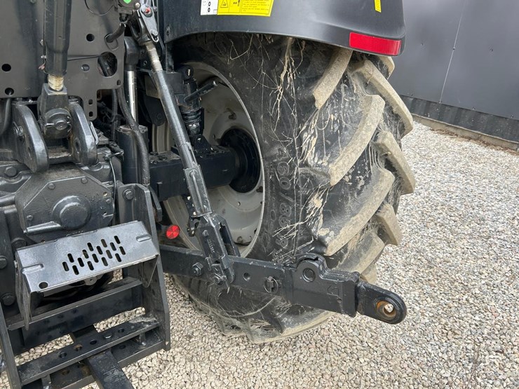 2021-case-ih-vestrum-100-image-13