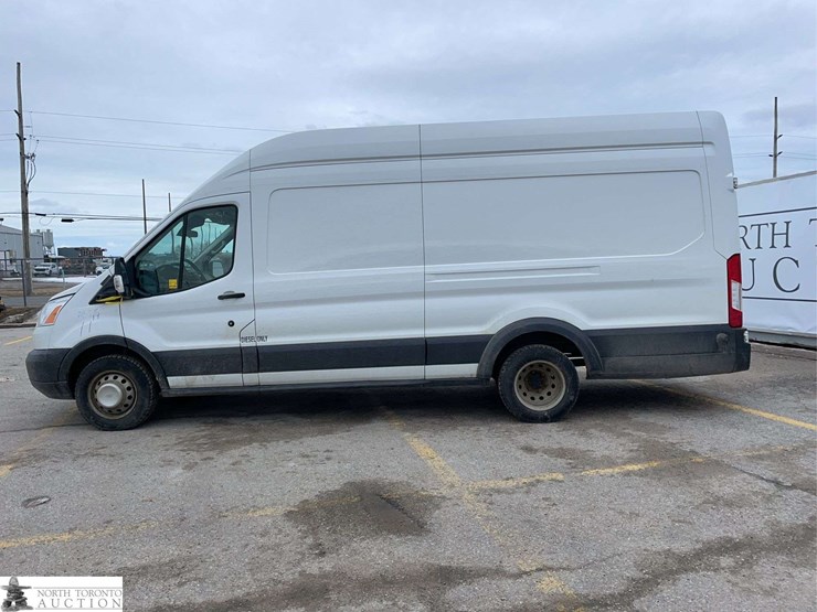 2016-ford-transit-image-8