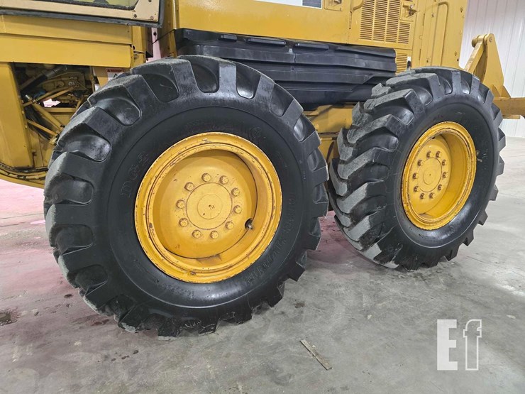 2007-caterpillar-140h-image-26