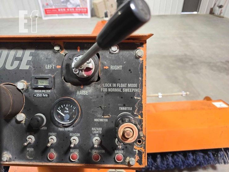 2018-broce-bw260-image-16