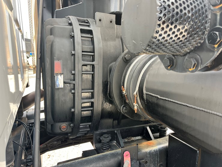 2005-sterling-lt9500-image-16