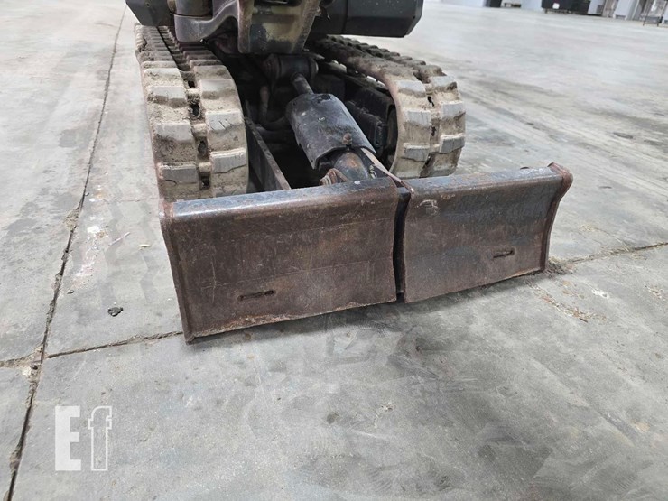 2022-bobcat-e10-image-14