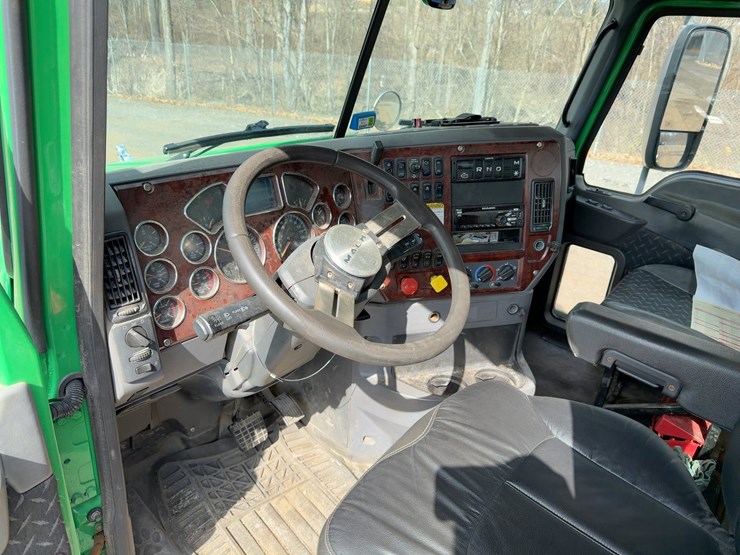 2018-mack-pinnacle-cxu613-image-26