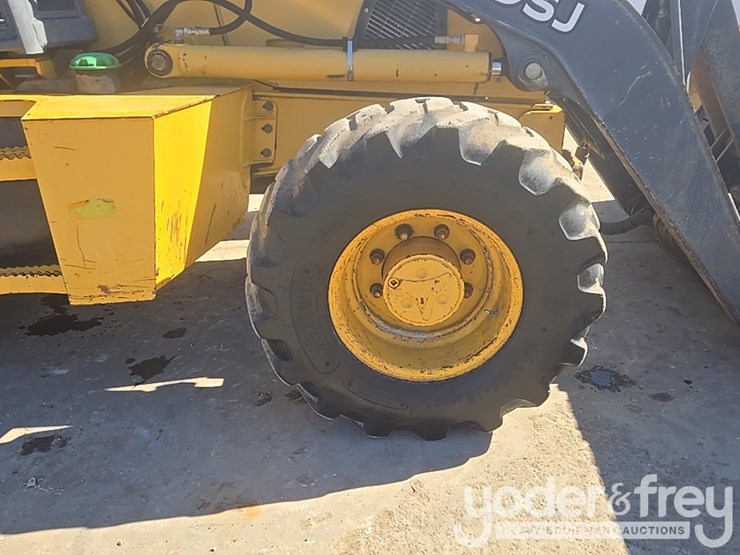 2010-deere-310sj-image-19