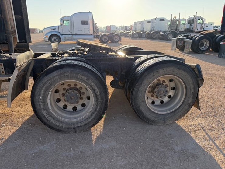 2015-international-prostar-image-9