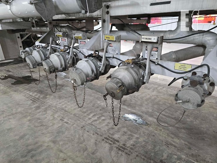 1994-polar-tank-image-13